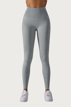 Load image into Gallery viewer, Slay Scrunch Leggings
