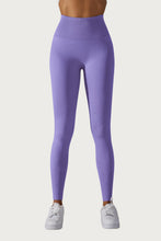 Load image into Gallery viewer, Slay Scrunch Leggings