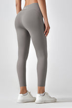 Load image into Gallery viewer, Thrive Leggings