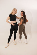 Load image into Gallery viewer, Determined 2.0 Scrunch SET